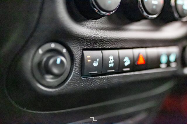 2015 Jeep Wrangler Unlimited 4x4 Sahara Leather Nav Red Deer AB