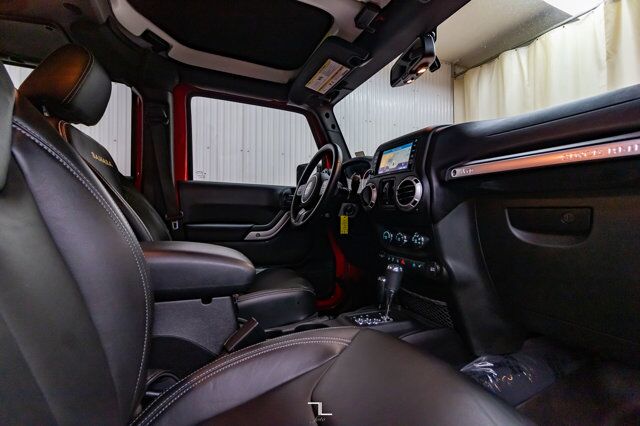 2015 Jeep Wrangler Unlimited 4x4 Sahara Leather Nav Red Deer AB