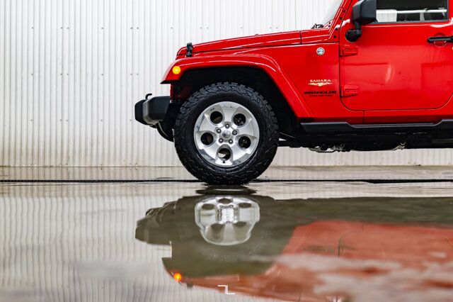 2015 Jeep Wrangler Unlimited 4x4 Sahara Leather Nav Red Deer AB