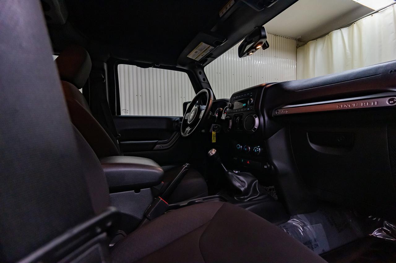 2015 Jeep Wrangler Unlimited 4x4 Sport Level Kit Manual Red Deer AB