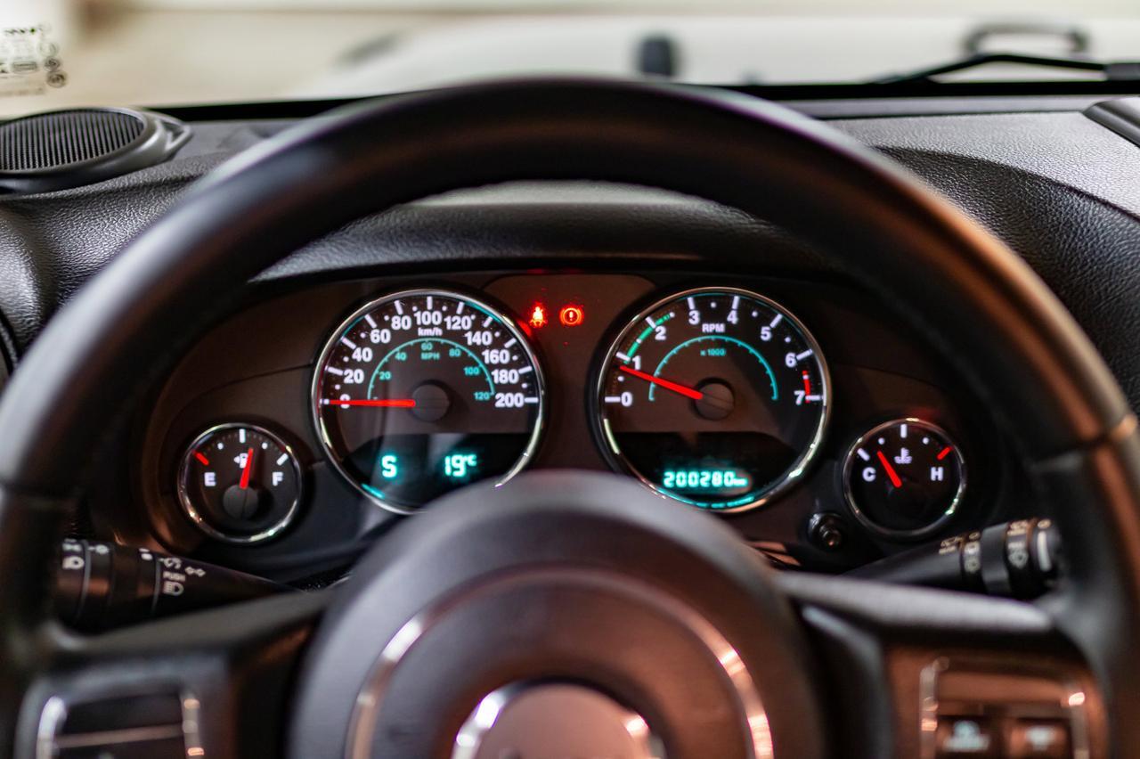 2015 Jeep Wrangler Unlimited 4x4 Sport Level Kit Manual Red Deer AB