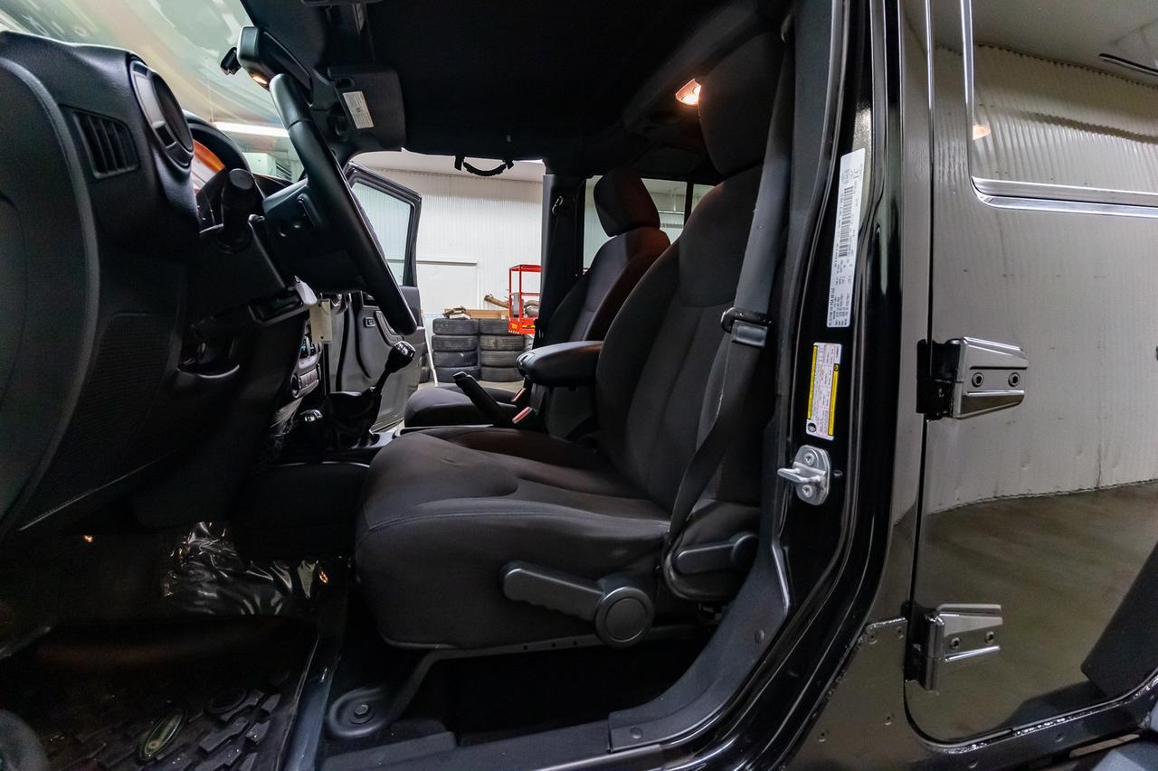 2015 Jeep Wrangler Unlimited 4x4 Sport Level Kit Manual Red Deer AB