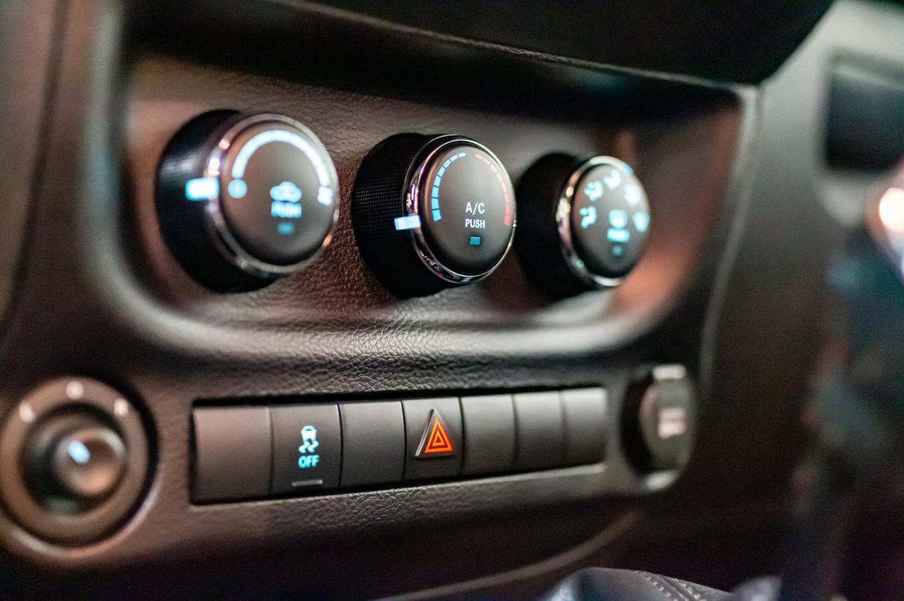 2015 Jeep Wrangler Unlimited 4x4 Sport Level Kit Manual Red Deer AB