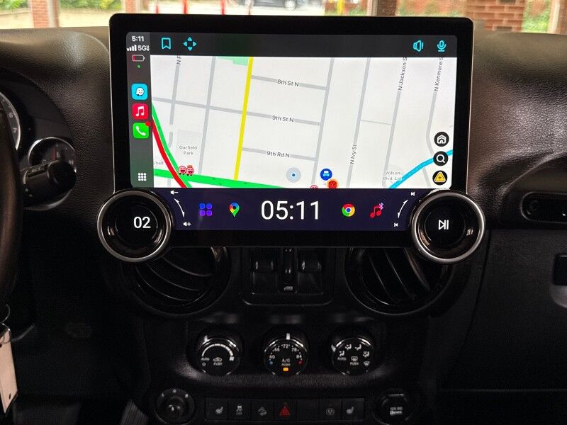 2015 Jeep Wrangler Unlimited Altitude photo 26
