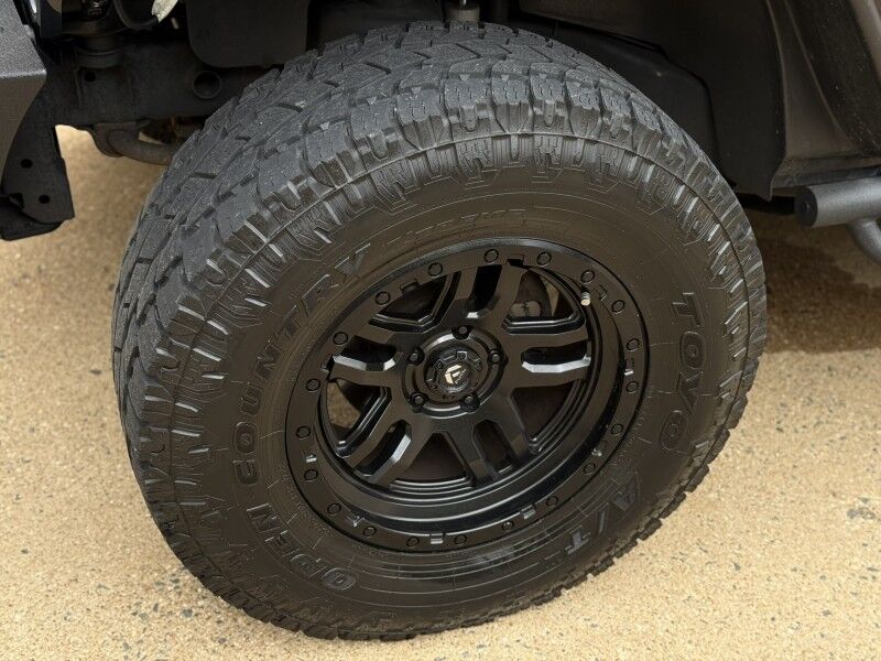 2015 Jeep Wrangler Unlimited Altitude photo 37