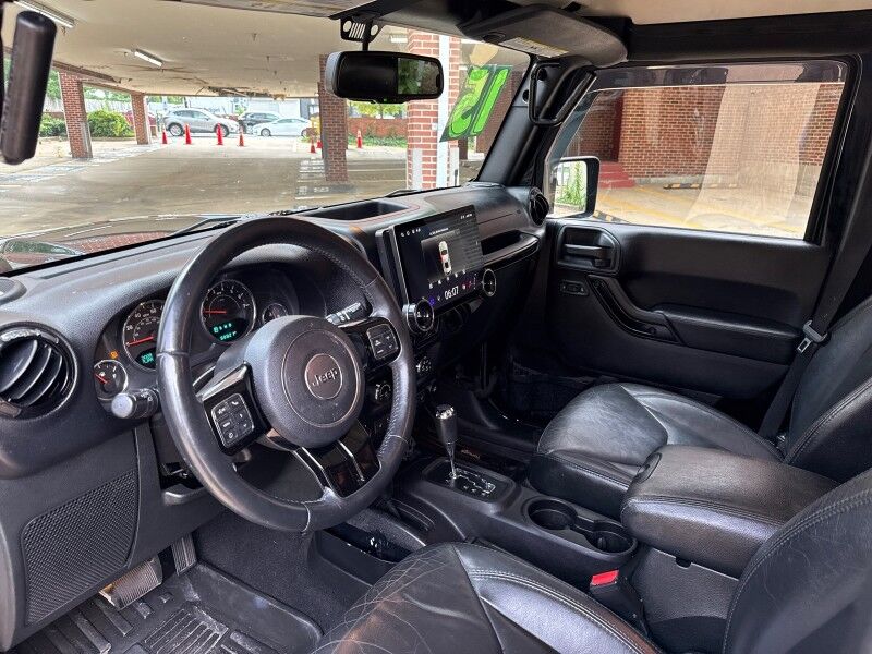 2015 Jeep Wrangler Unlimited Altitude photo 17