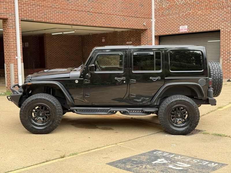 2015 Jeep Wrangler Unlimited Altitude photo 6