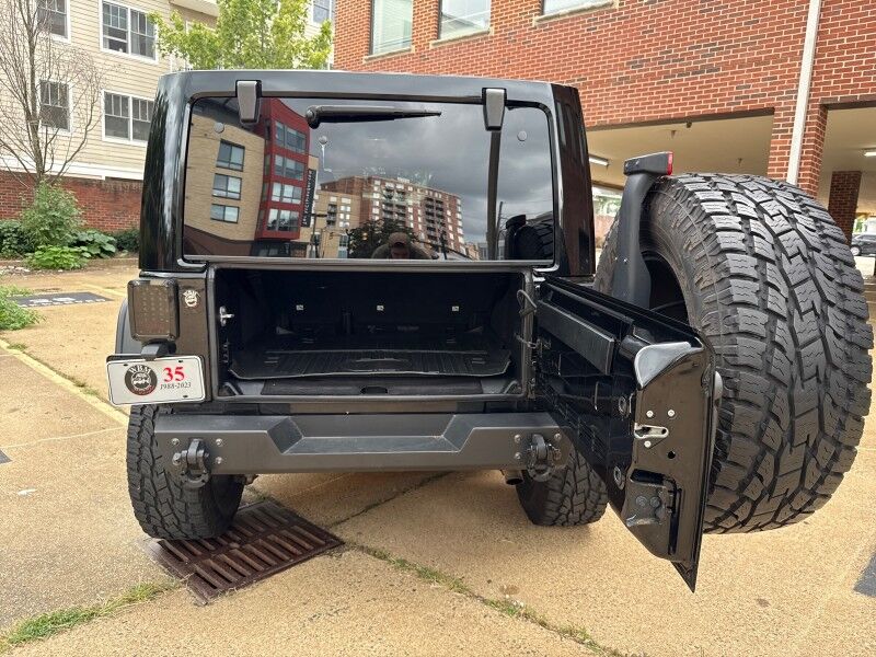 2015 Jeep Wrangler Unlimited Altitude photo 34