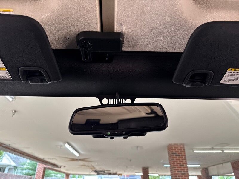2015 Jeep Wrangler Unlimited Altitude photo 31
