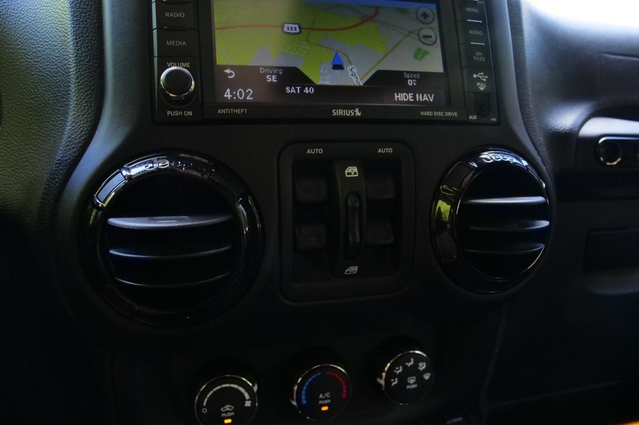 2015 Jeep Wrangler Unlimited Altitude 4X4 / Upgrades / Heated Front Seats! Lincolnton NC