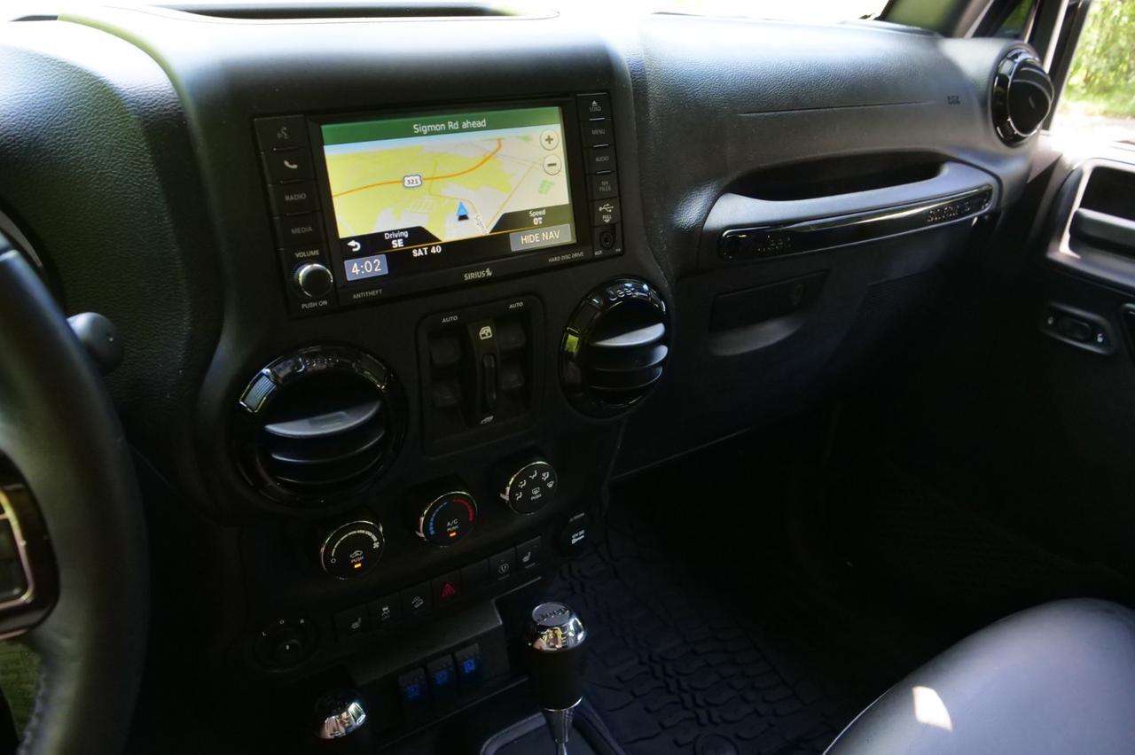 2015 Jeep Wrangler Unlimited Altitude 4X4 / Upgrades / Heated Front Seats! Lincolnton NC