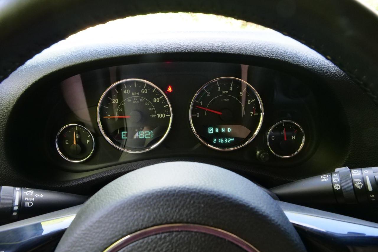 2015 Jeep Wrangler Unlimited Altitude 4X4 / Upgrades / Heated Front Seats! Lincolnton NC