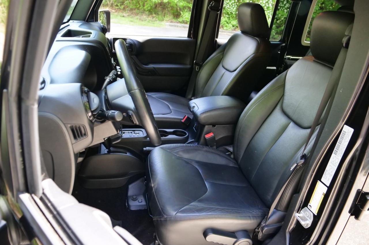 2015 Jeep Wrangler Unlimited Altitude 4X4 / Upgrades / Heated Front Seats! Lincolnton NC