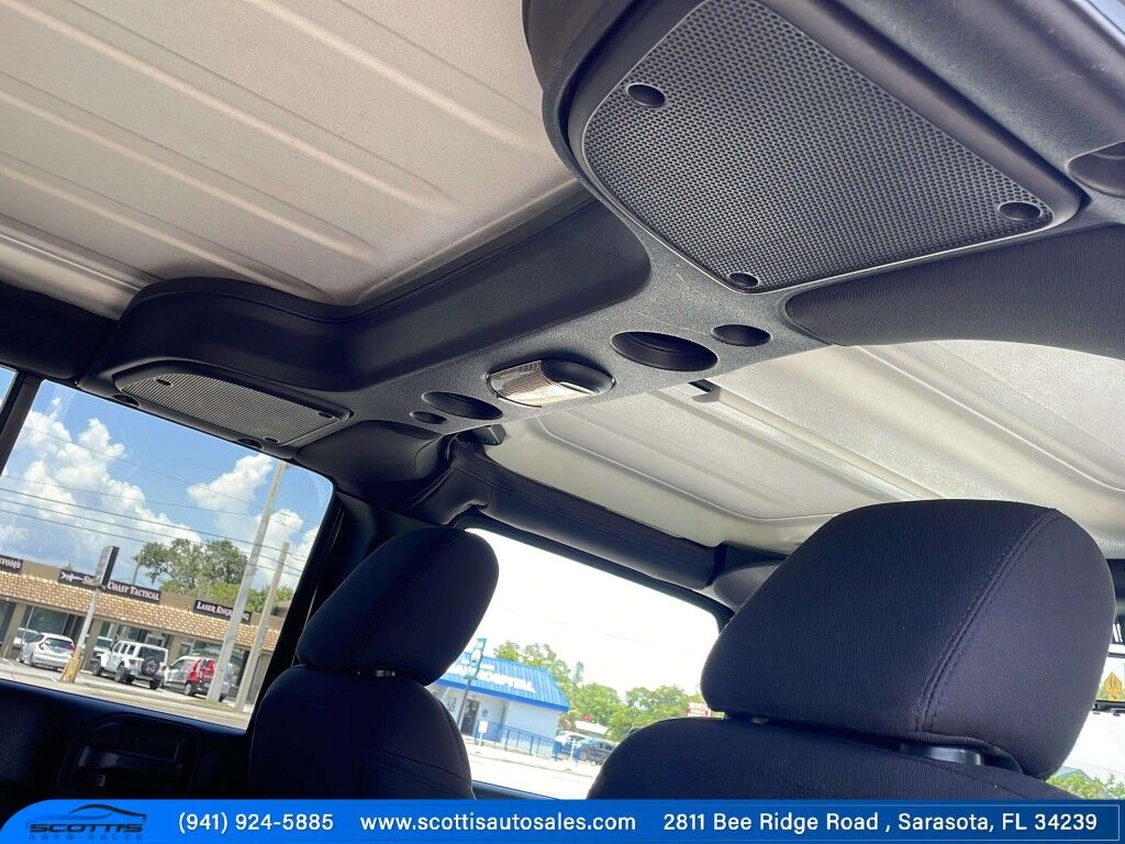 2015 Jeep Wrangler Unlimited Freedom Edition~4X4~ANTI-THEFT SYSTEM~CRASH SENSORS~CRUISE CONTRO;~LIMITED SLIP DIFFERENTIAL~PREMIUM SOUND SYSTEM~REMOVABLE ROOF~RUNNING BOARDS~TOW HOOKS~TRAILER WIRING Sarasota FL