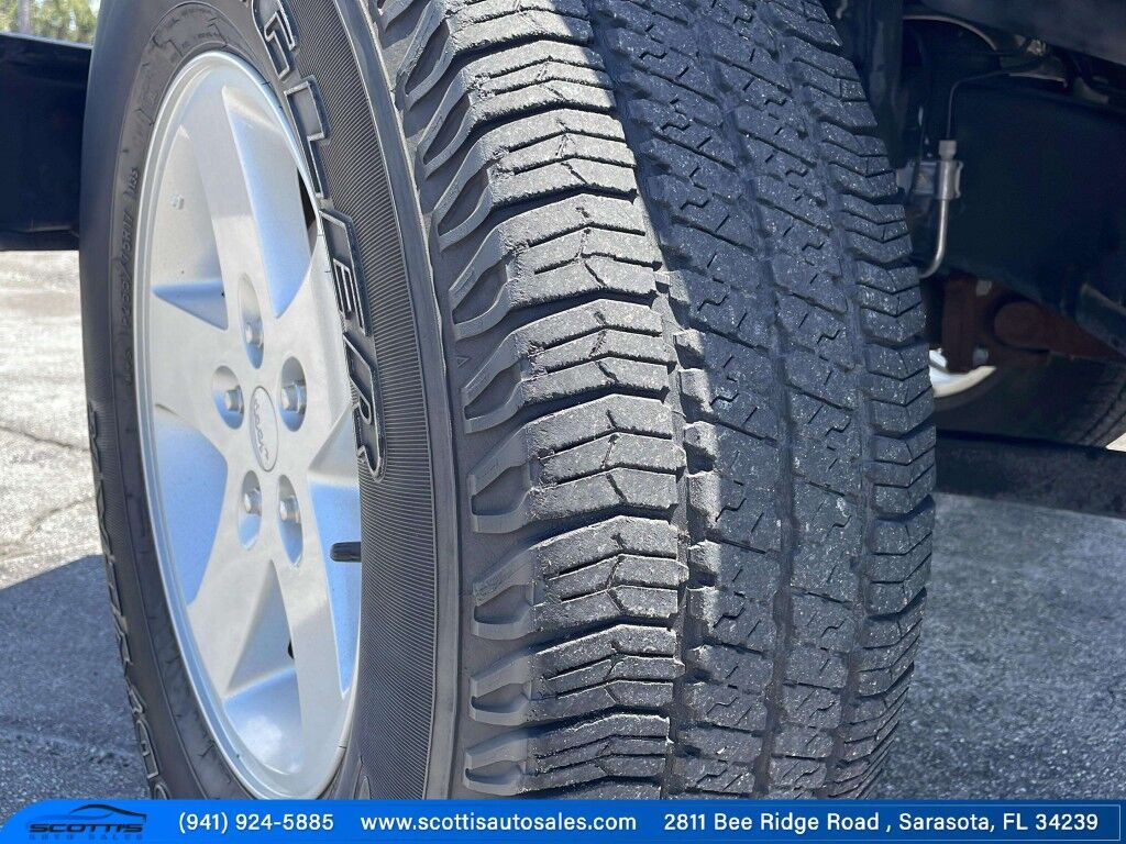 2015 Jeep Wrangler Unlimited Freedom Edition~4X4~ANTI-THEFT SYSTEM~CRASH SENSORS~CRUISE CONTRO;~LIMITED SLIP DIFFERENTIAL~PREMIUM SOUND SYSTEM~REMOVABLE ROOF~RUNNING BOARDS~TOW HOOKS~TRAILER WIRING Sarasota FL