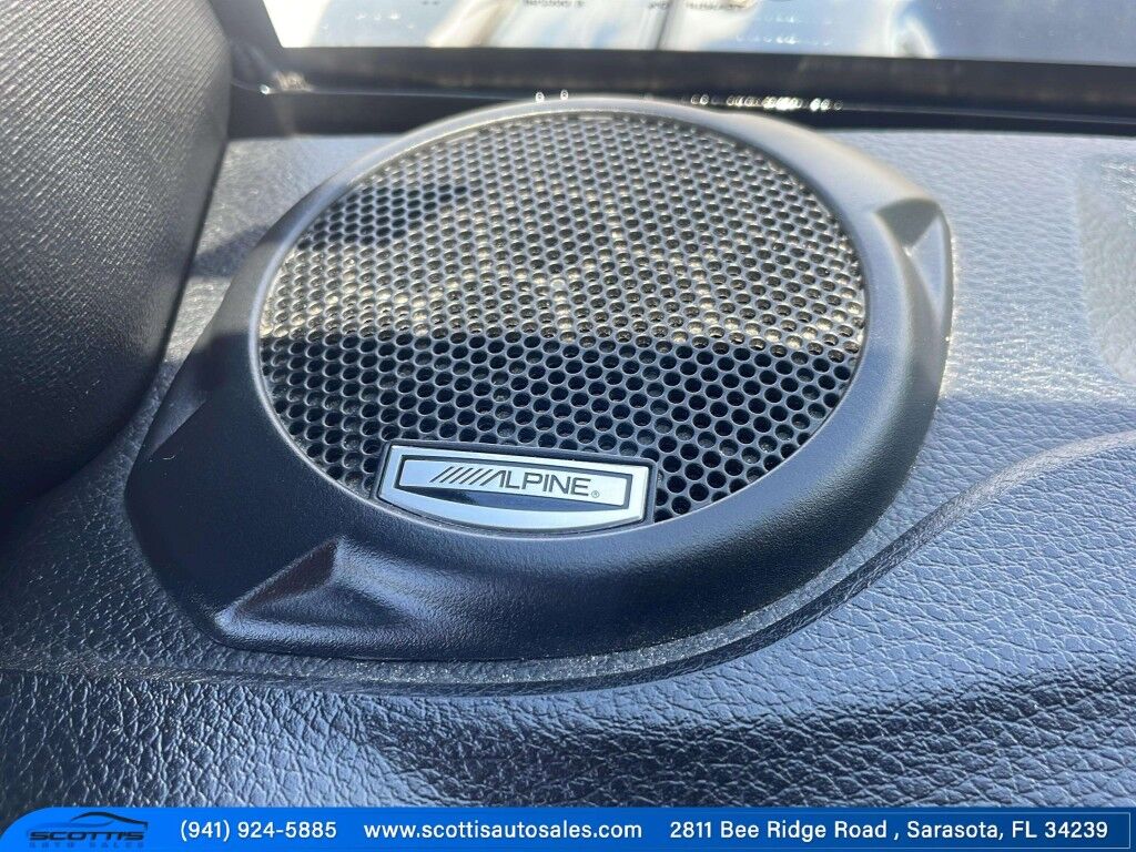 2015 Jeep Wrangler Unlimited Freedom Edition~4X4~ANTI-THEFT SYSTEM~CRASH SENSORS~CRUISE CONTRO;~LIMITED SLIP DIFFERENTIAL~PREMIUM SOUND SYSTEM~REMOVABLE ROOF~RUNNING BOARDS~TOW HOOKS~TRAILER WIRING Sarasota FL
