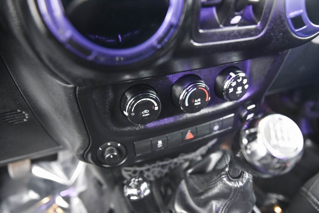 2015 Jeep Wrangler Unlimited Rubicon AKRON OH