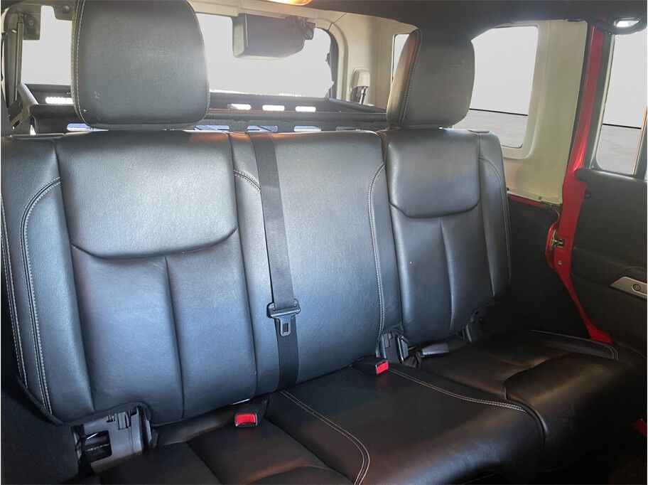 2015 Jeep Wrangler Unlimited Rubicon Sport Utility 4D Port Orchard WA