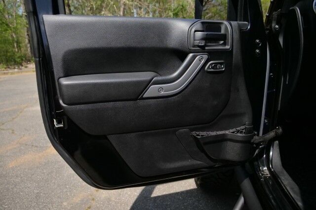 2015 Jeep Wrangler Unlimited Sahara 4X4 / UPGRADES / Wheels & Tires! High Point NC