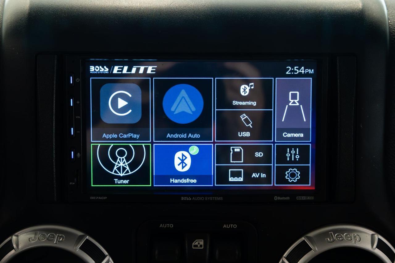 2015 Jeep Wrangler Unlimited Sahara Gladstone OR