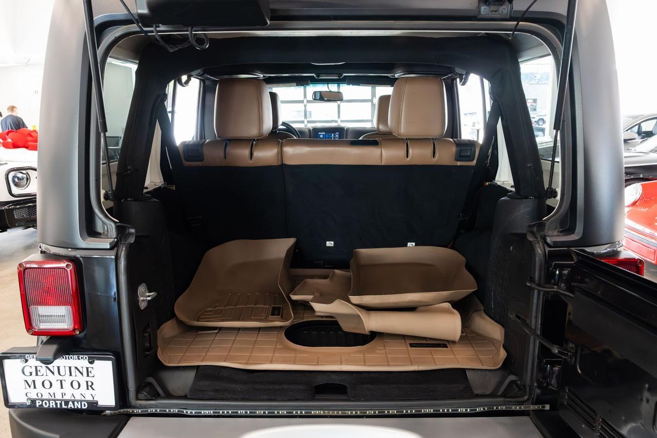 2015 Jeep Wrangler Unlimited Sahara Gladstone OR