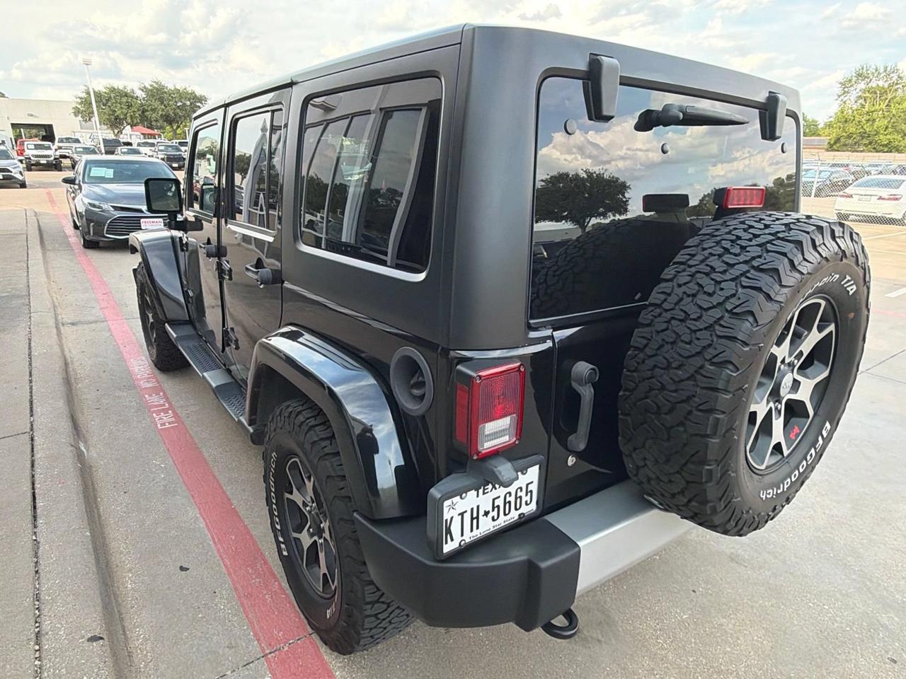 2015 Jeep Wrangler Unlimited Sahara Hurst TX