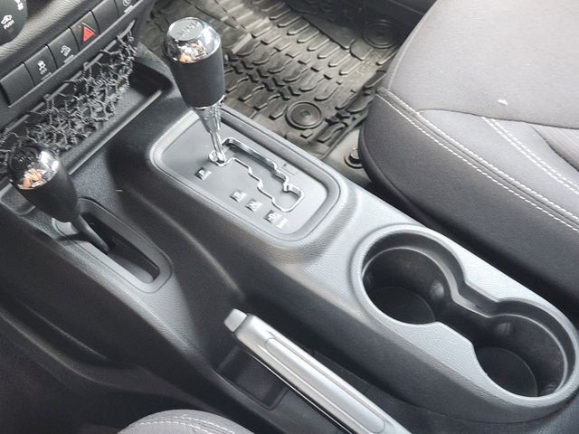 2015 Jeep Wrangler Unlimited Sahara Grapevine TX