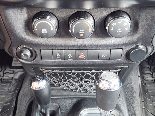 2015 Jeep Wrangler Unlimited Sahara Grapevine TX