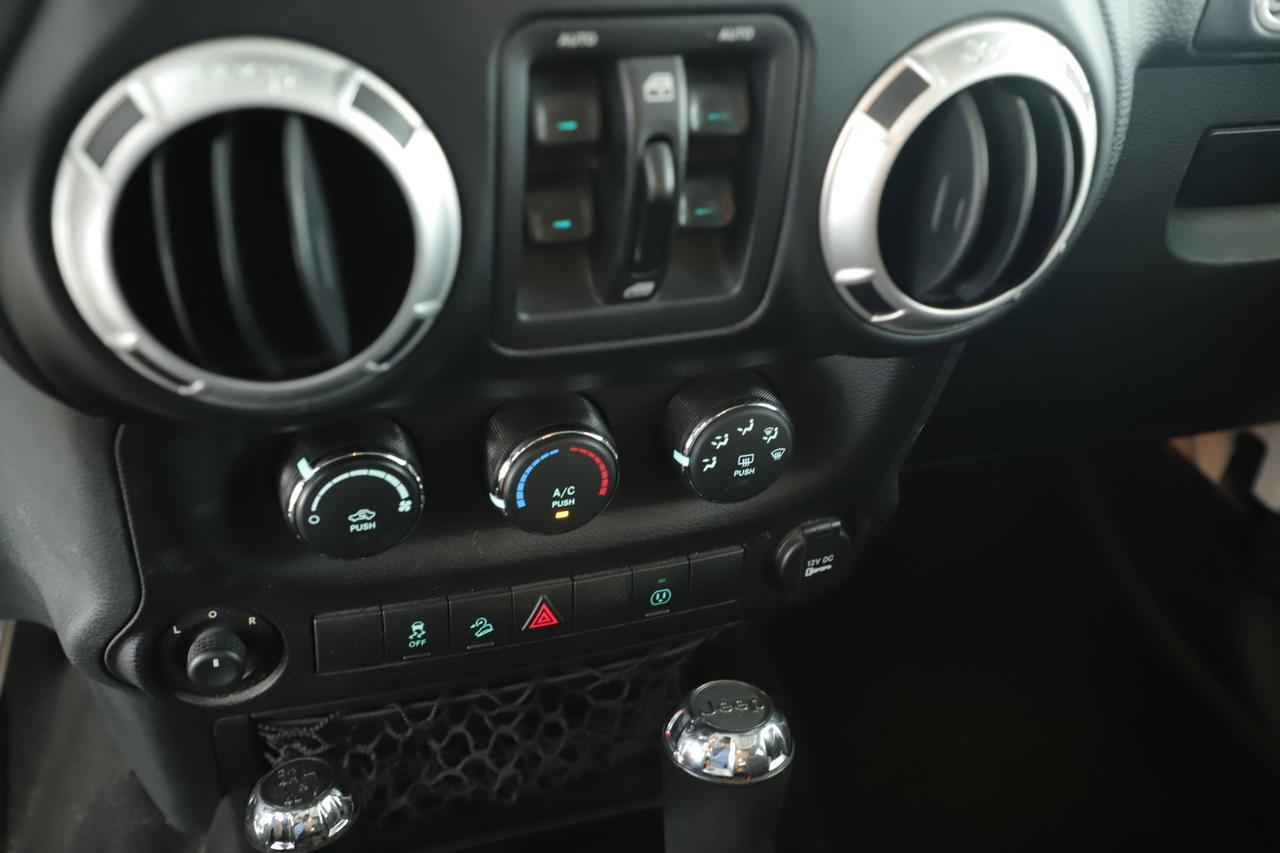 2015 Jeep Wrangler Unlimited Sahara New Braunfels TX