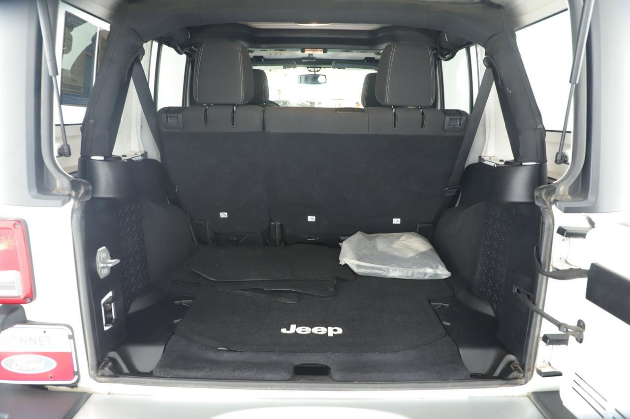 2015 Jeep Wrangler Unlimited Sahara New Braunfels TX