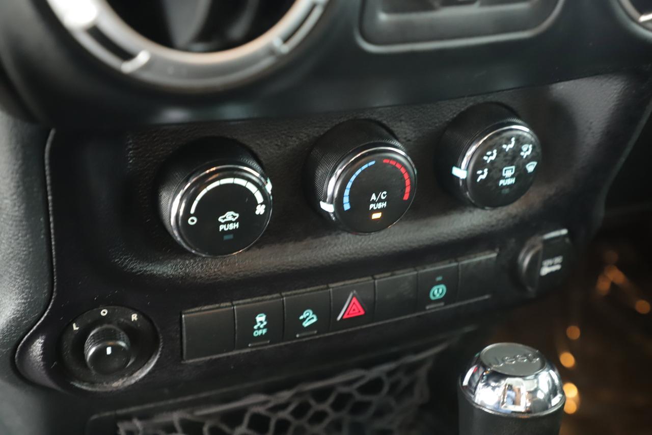 2015 Jeep Wrangler Unlimited Sahara New Braunfels TX