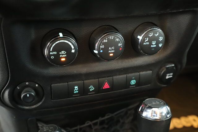 2015 Jeep Wrangler Unlimited Sahara New Braunfels TX