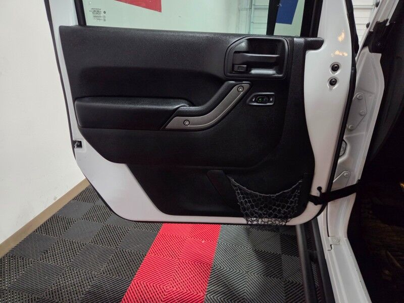 2015 Jeep Wrangler Unlimited Sport 3.6L V6 4 Door Leather Touch Screen NEW TIRES FREE WARRANTY Arlington TX