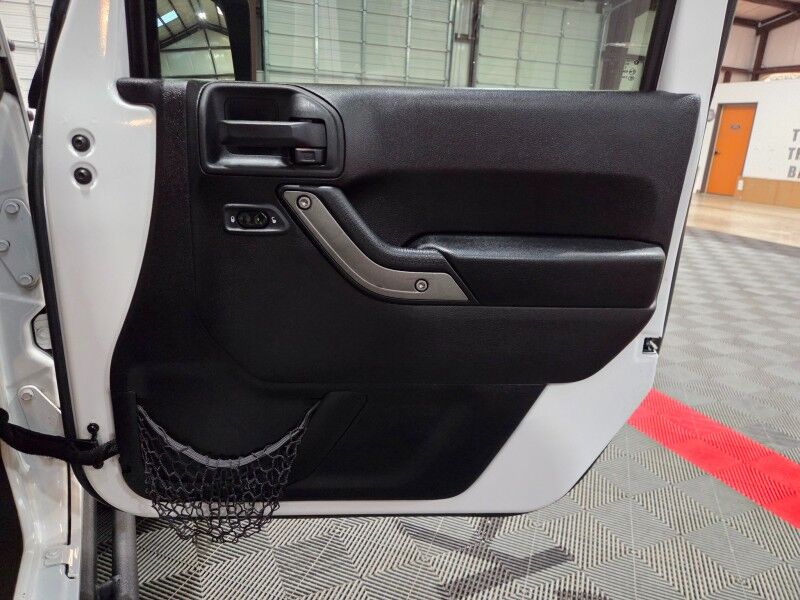 2015 Jeep Wrangler Unlimited Sport 3.6L V6 4 Door Leather Touch Screen NEW TIRES FREE WARRANTY Arlington TX