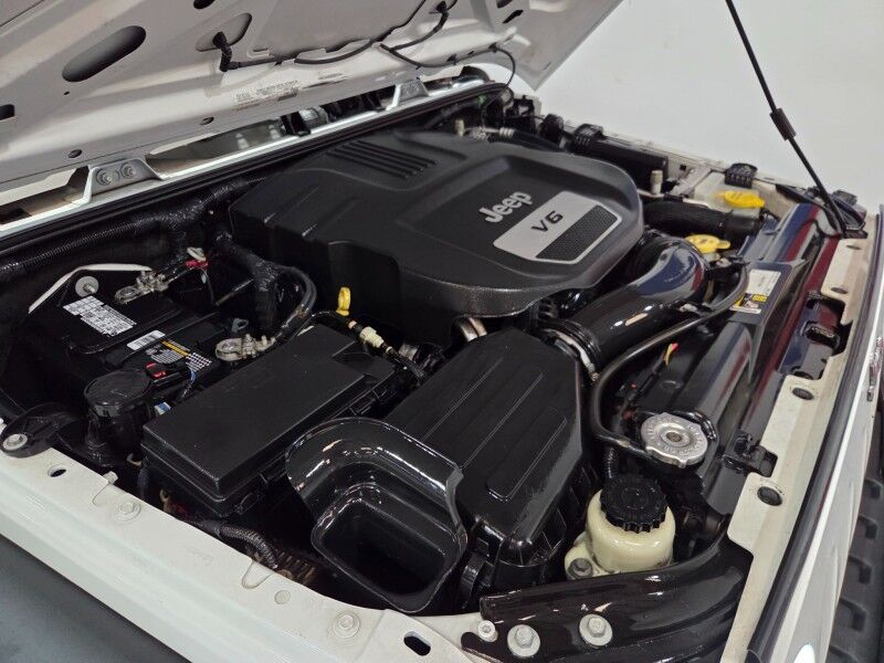 2015 Jeep Wrangler Unlimited Sport 3.6L V6 4 Door Leather Touch Screen NEW TIRES FREE WARRANTY Arlington TX