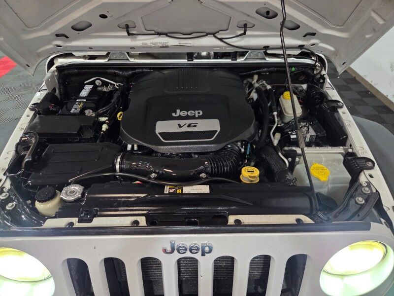 2015 Jeep Wrangler Unlimited Sport 3.6L V6 4 Door Leather Touch Screen NEW TIRES FREE WARRANTY Arlington TX