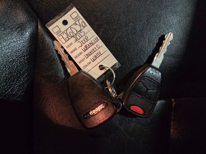 2015 Jeep Wrangler Unlimited Sport 3.6L V6 4 Door Leather Touch Screen NEW TIRES FREE WARRANTY Arlington TX