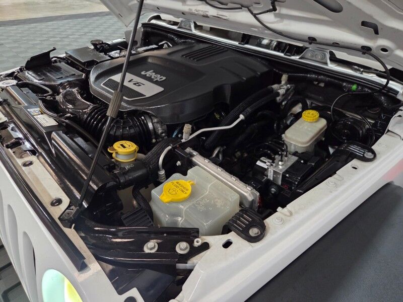 2015 Jeep Wrangler Unlimited Sport 3.6L V6 4 Door Leather Touch Screen NEW TIRES FREE WARRANTY Arlington TX