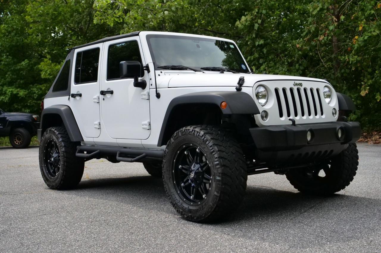 2015 Jeep Wrangler Unlimited Sport 4X4 / Fuel Wheels / Nitto Tires / Soft Top! Lincolnton NC