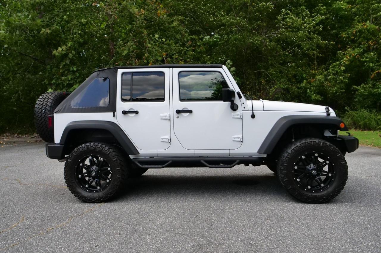 2015 Jeep Wrangler Unlimited Sport 4X4 / Fuel Wheels / Nitto Tires / Soft Top! Lincolnton NC