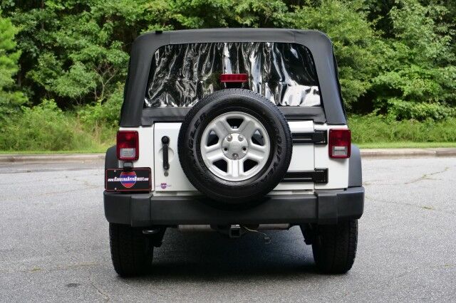 2015 Jeep Wrangler Unlimited Sport 4X4 / Soft Top / 3.6L V6! High Point NC