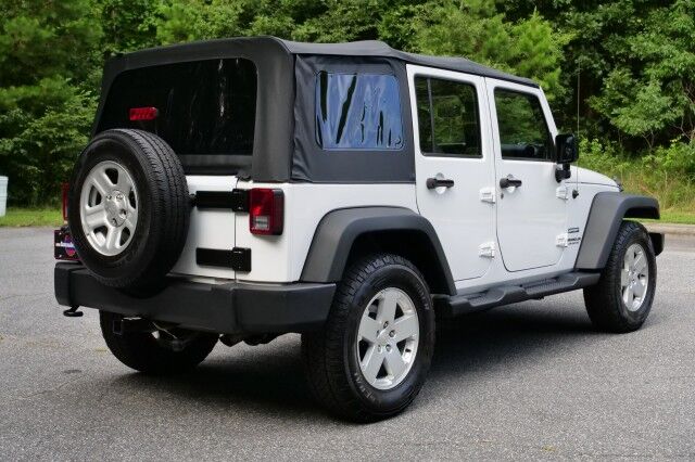 2015 Jeep Wrangler Unlimited Sport 4X4 / Soft Top / 3.6L V6! High Point NC