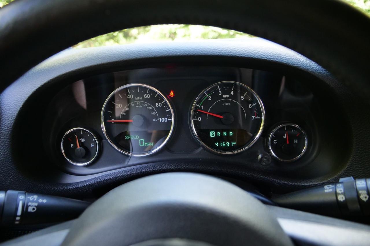 2015 Jeep Wrangler Unlimited Sport photo 5