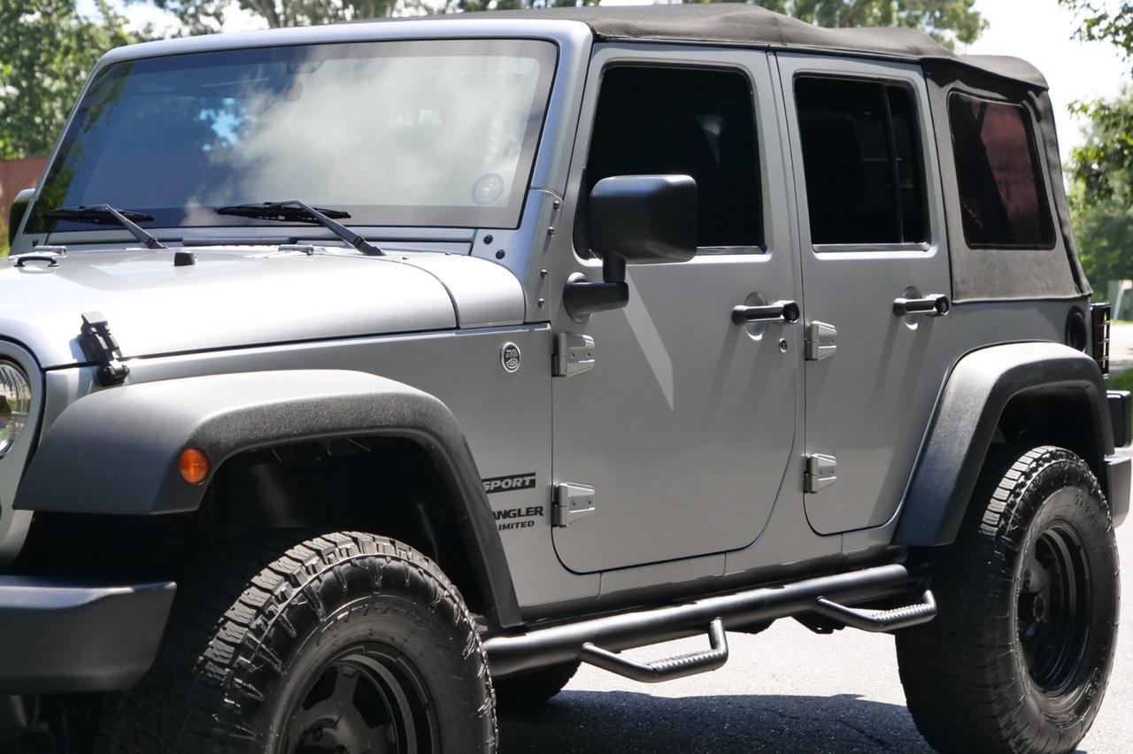 2015 Jeep Wrangler Unlimited Sport photo 21