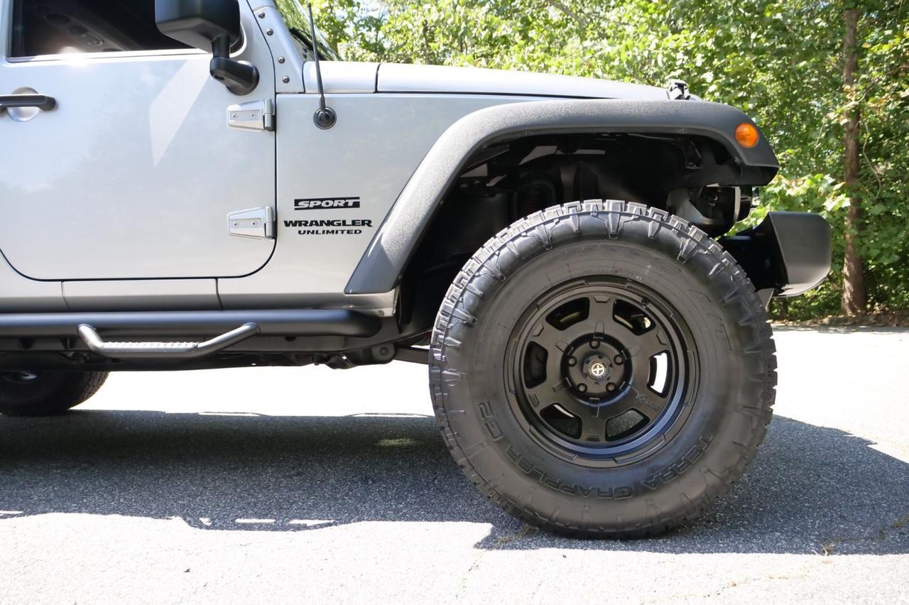 2015 Jeep Wrangler Unlimited Sport photo 37