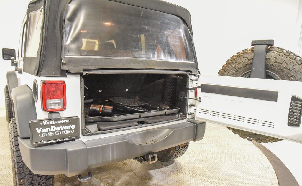 2015 Jeep Wrangler Unlimited Sport Akron OH