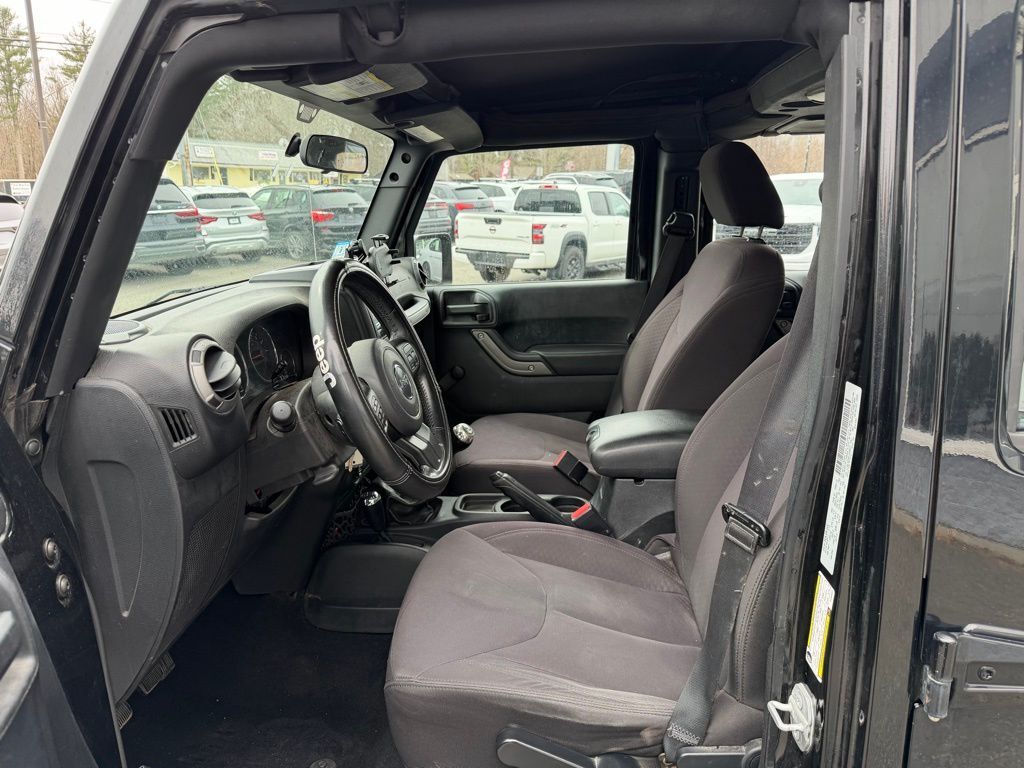 2015 Jeep Wrangler Unlimited Sport Orange MA