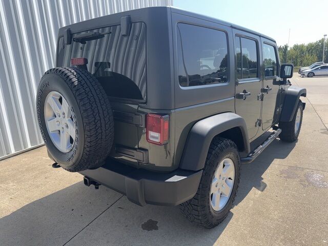 2015 Jeep Wrangler Unlimited Sport photo 8