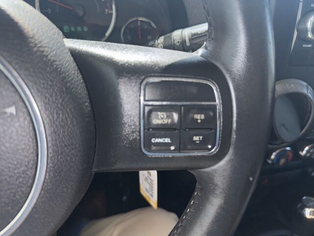 2015 Jeep Wrangler Unlimited Sport photo 21