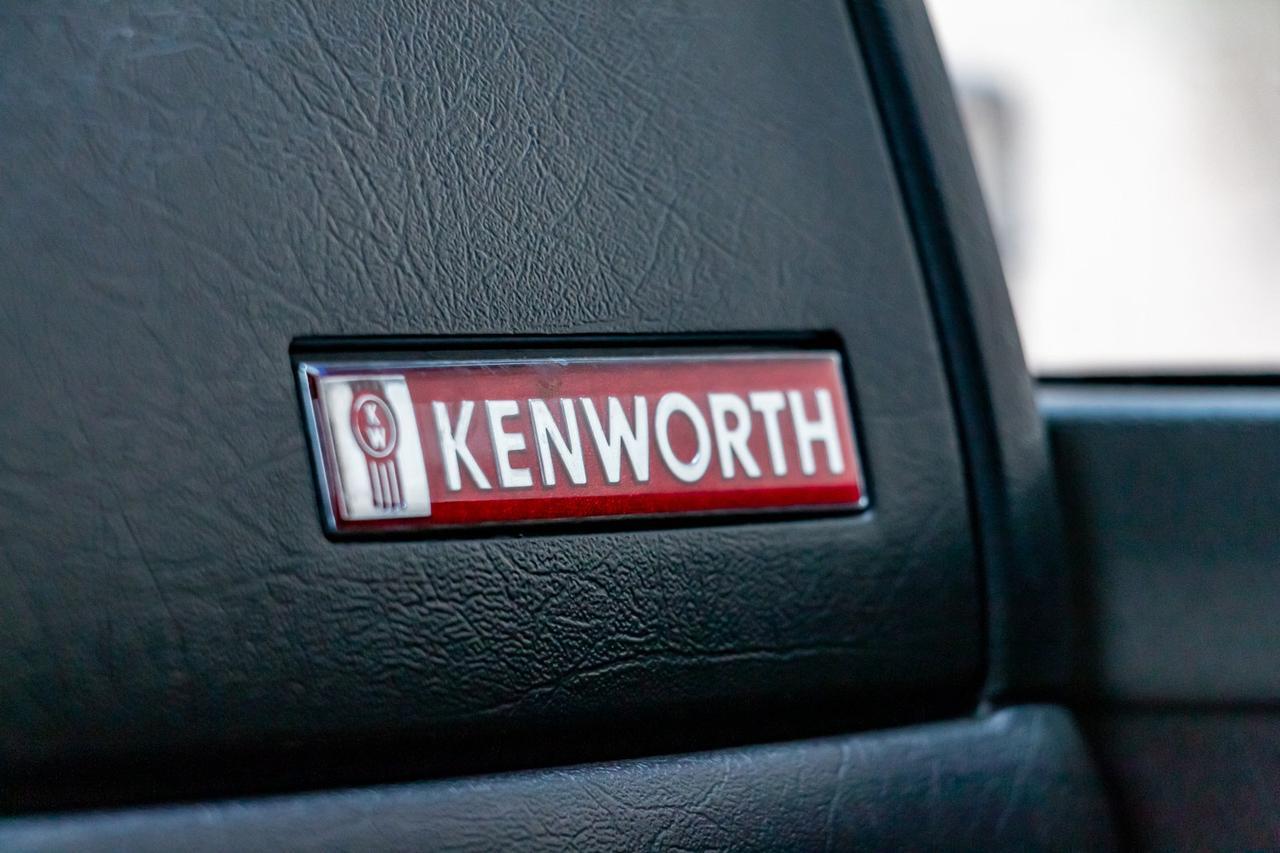 2015 Kenworth T-800 T/A Dump Truck Heavy Spec Red Deer AB